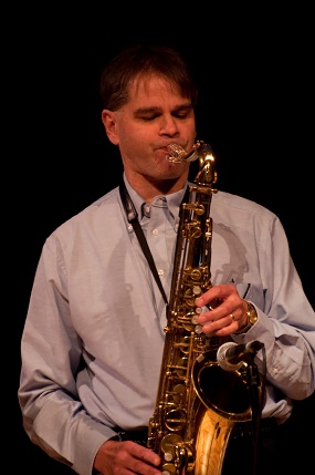 Dr. Les Sabina